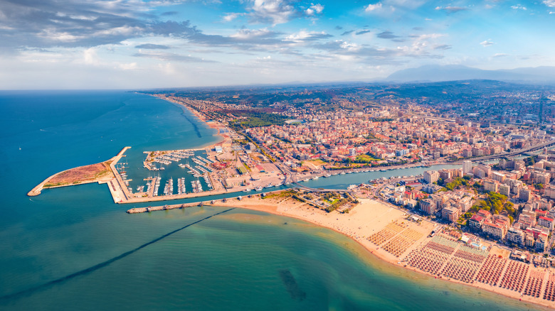 Pescara – přístav a pobřeží Jadranu